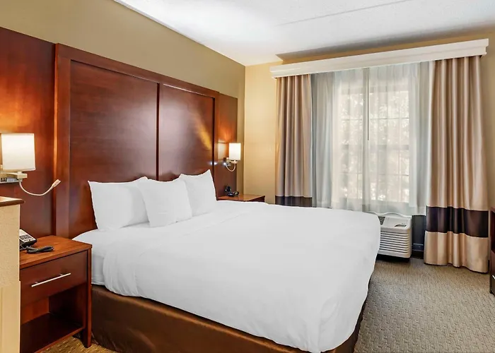 Comfort Suites Near Penn State - State College, Pa