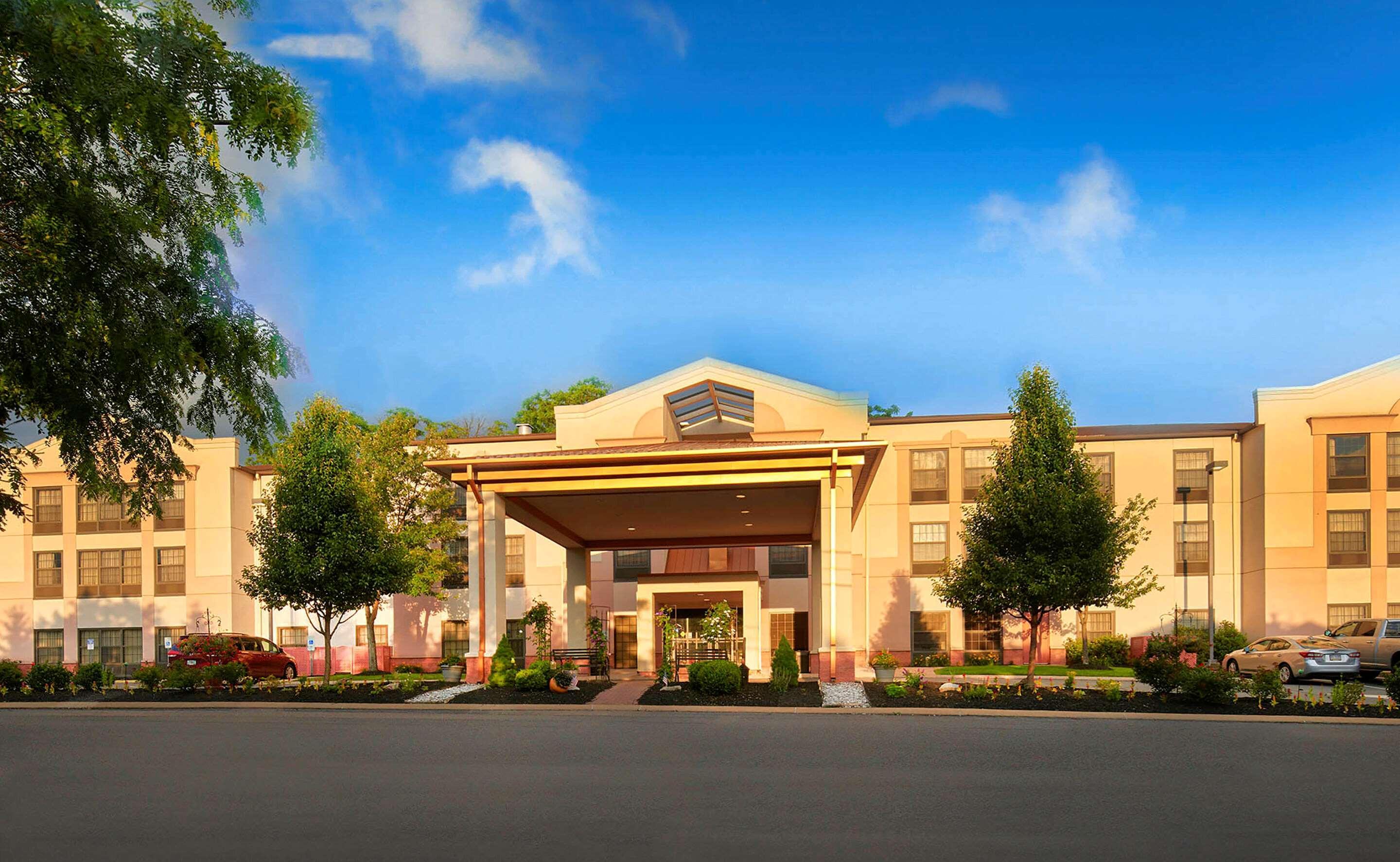 Hotel Comfort Near Penn State - State College, Pa