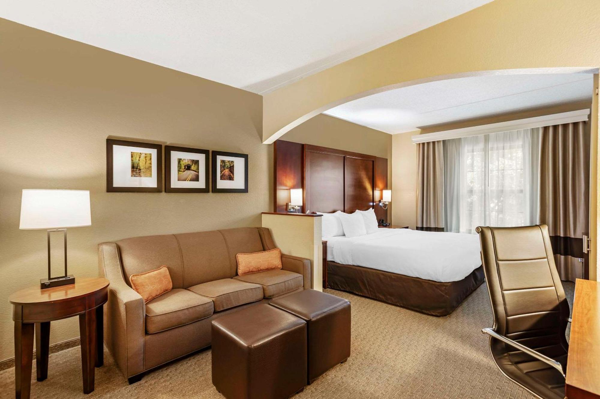Hotel Comfort Near Penn State - State College, Pa
